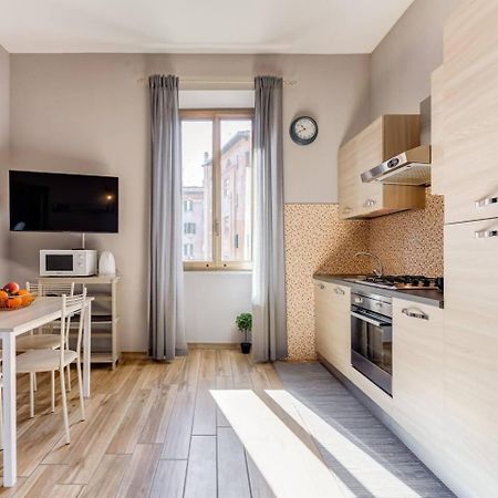 Bright And Spacious 2Bdr Apartment Рим Екстер'єр фото