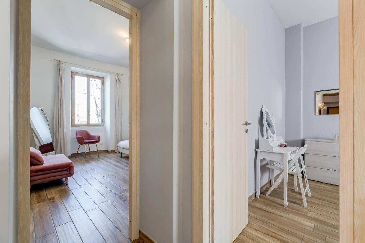 Bright And Spacious 2Bdr Apartment Рим Екстер'єр фото